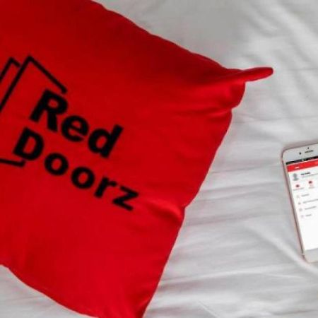 Reddoorz @ Ranotana Manado Otel Dış mekan fotoğraf
